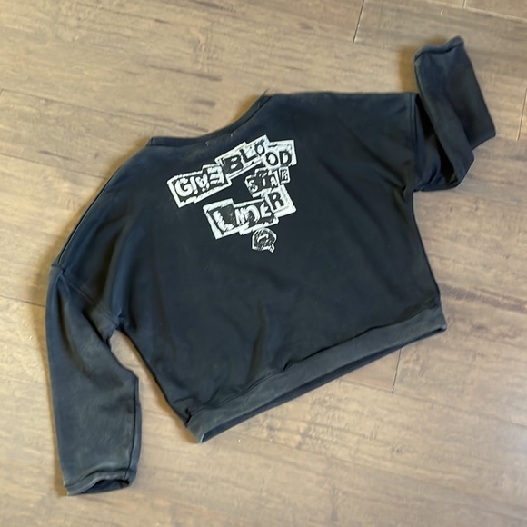 ❤️UNDERSTAR❤️Distressed Wash Black Cropped Sweatshirt - Picture 5 of 6